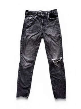 Levi's 721 High Rise Black Distressed Ankle Jeans | Size 29